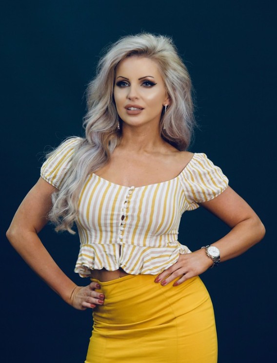 Who Is Chloe Welsh? Biography, Age, Career & Net Worth