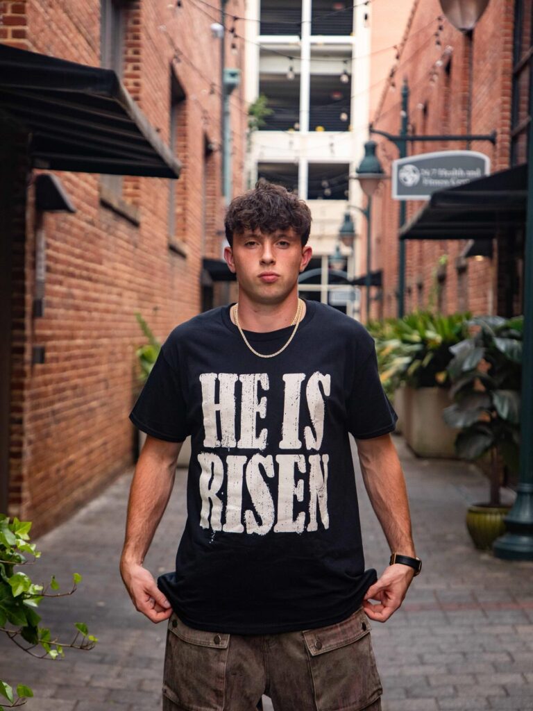 Eli Ellis Age, Bio, Career, Height & Net Worth