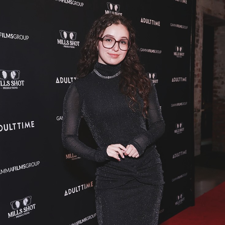 Leana Lovings Wiki: Age, Career Milestones & Net Worth Explained