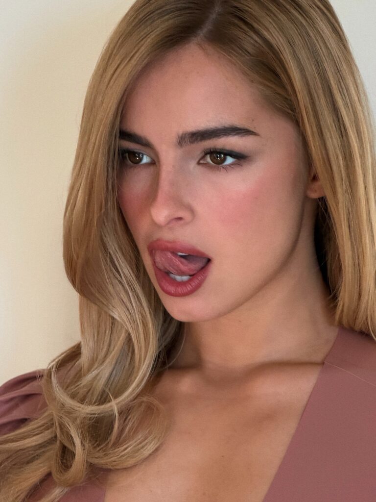 Addison Rae Biography 2026: Age, Height & Net Worth