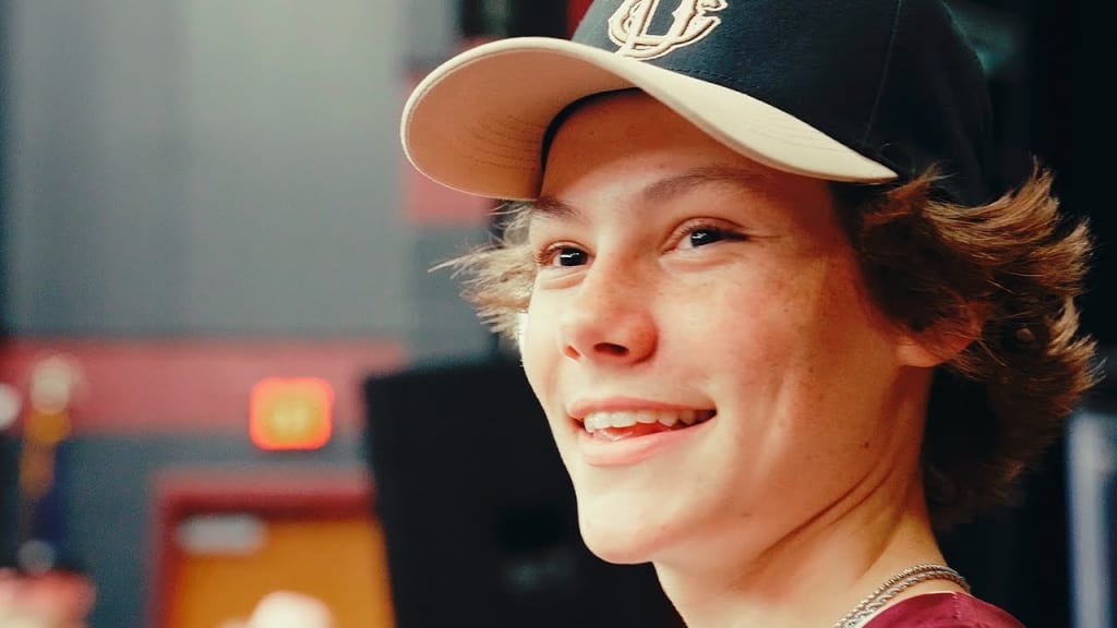 Maddox Batson Age, Bio & Net Worth (2026)