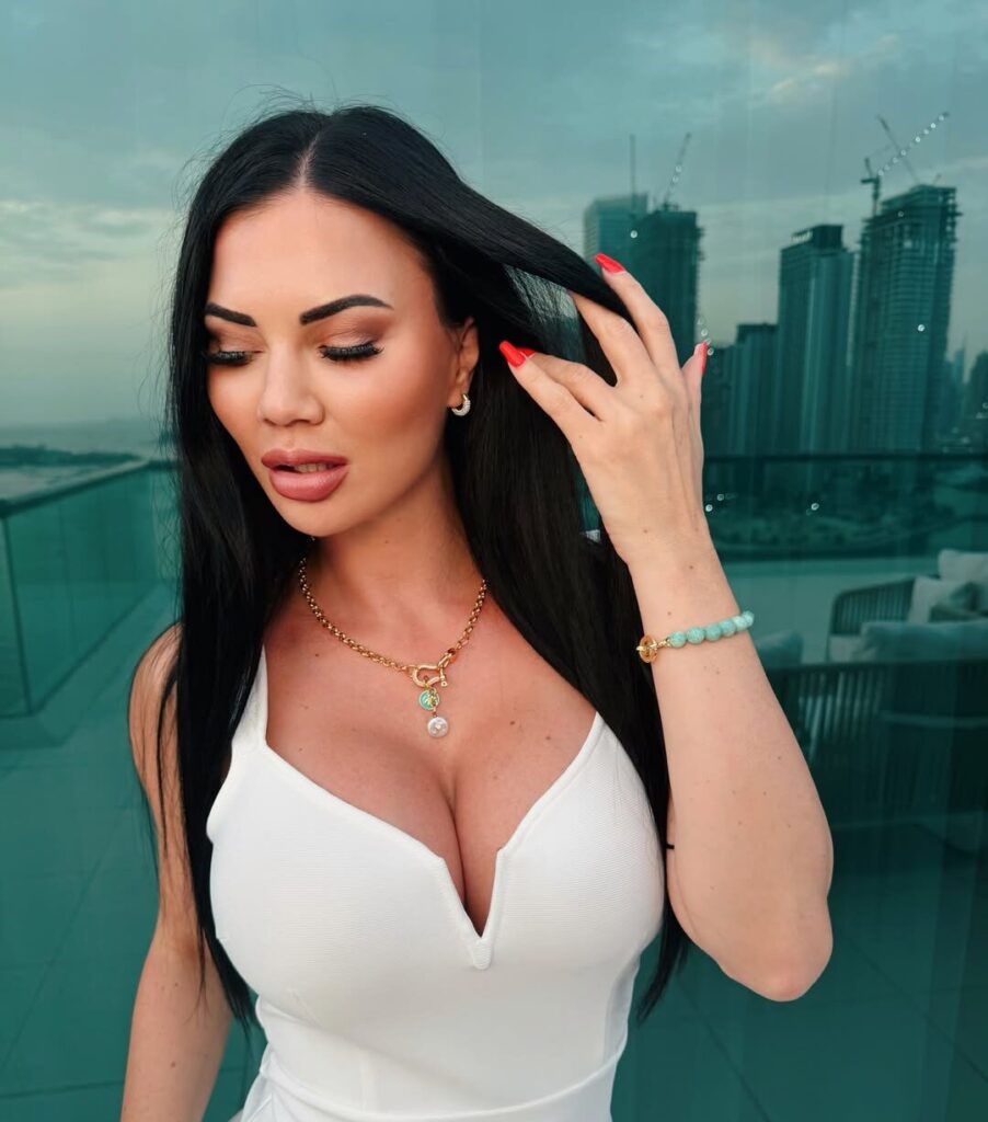 Who Is Jasmine Jae? Age, Career Highlights & Financial Success
