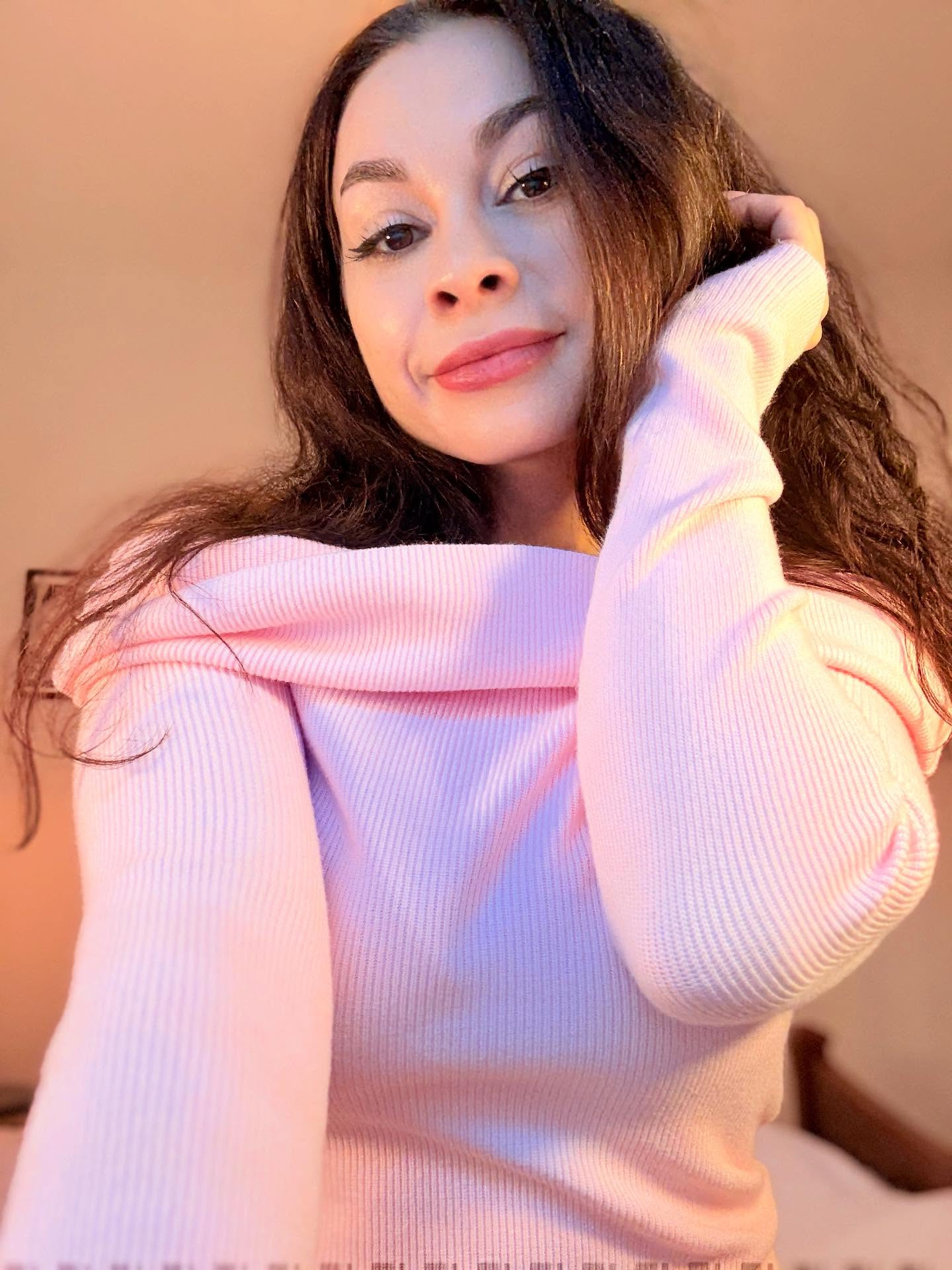 Who Is Loly Lips? Age, Career, Net Worth & More