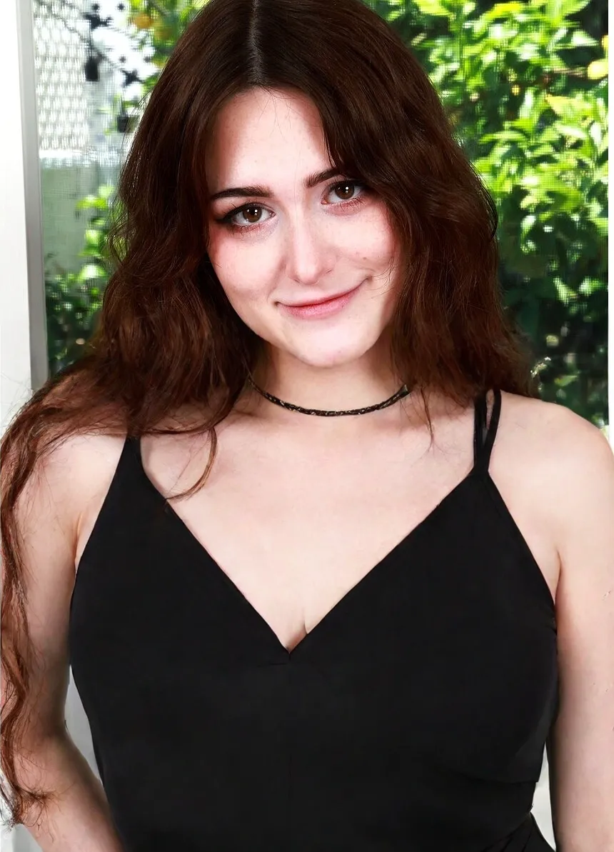 Who Is Lilibet Saunders? Age, Career Highlights & Net Worth Revealed