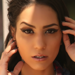 Tia Cyrus Wiki & Bio: Age, Height, Career and Family Facts