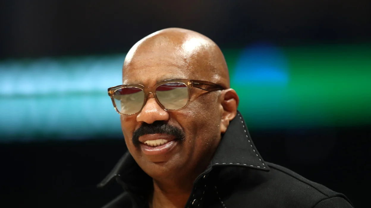 Steve Harvey Worth $200M: From Homeless to TV King