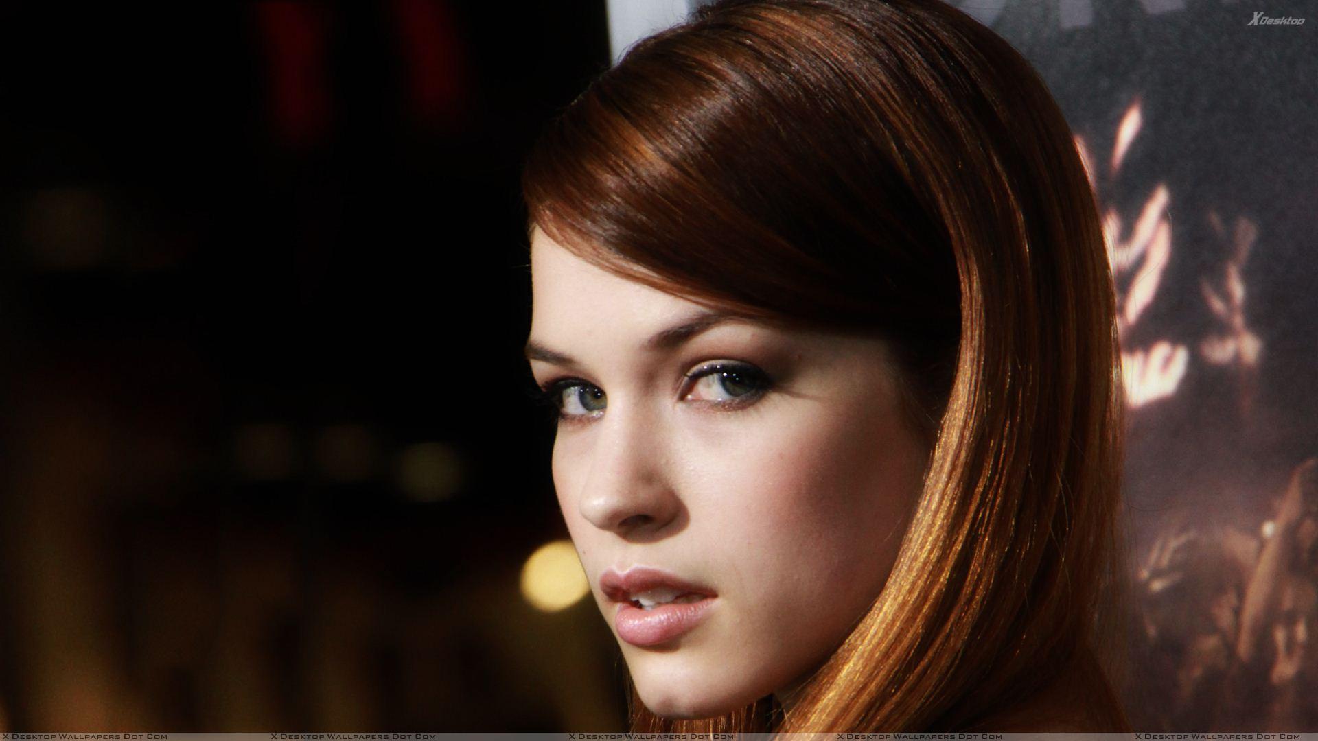 Alexis Knapp Wiki: Age, Height, Career Journey & Net Worth